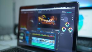 The Future of Personalized Financial Advice Through AI Video Content